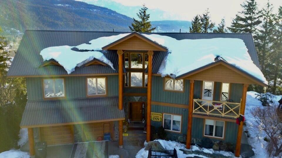 Greenwood Country Inn Pemberton Exterior photo